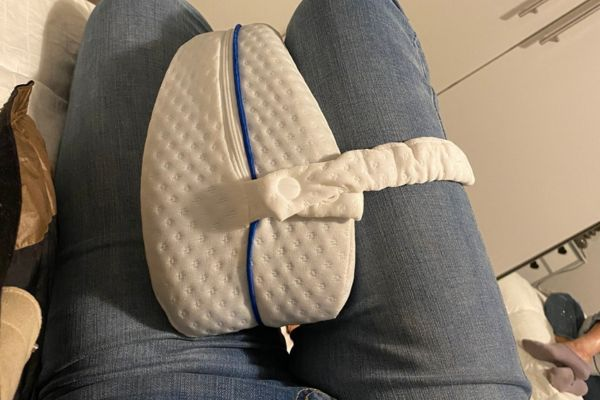 Restora™ | Orthopedisch Kniekussen – Het geheim van een pijnvrije slaap